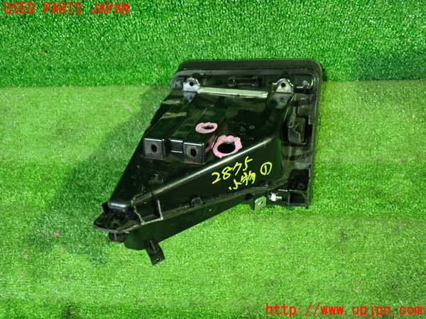 1UPJ-28757841]マセラティ・ギブリ(MG30D)小物入れ1 中古_m0003.jpg