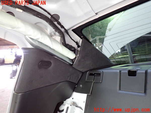 1UPJ-28757675]マセラティ・ギブリ(MG30D)右リアピラートリム 中古_m0002.jpg