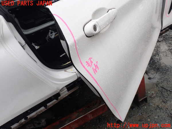 1UPJ-28761230]BMW 420i クーペ F32(3N20)右ドア SEKURIT M24100 中古_m0002.jpg