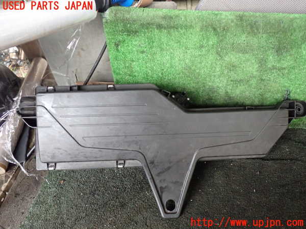 1UPJ-28762560]BMW 420i クーペ F32(3N20)エアクリーナーボックス 中古_m0001.jpg