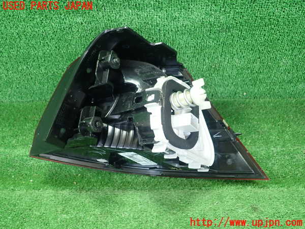 1UPJ-28771536]VW ゴルフ ヴァリアント(AUCJZ)左テールランプ 中古_m0003.jpg