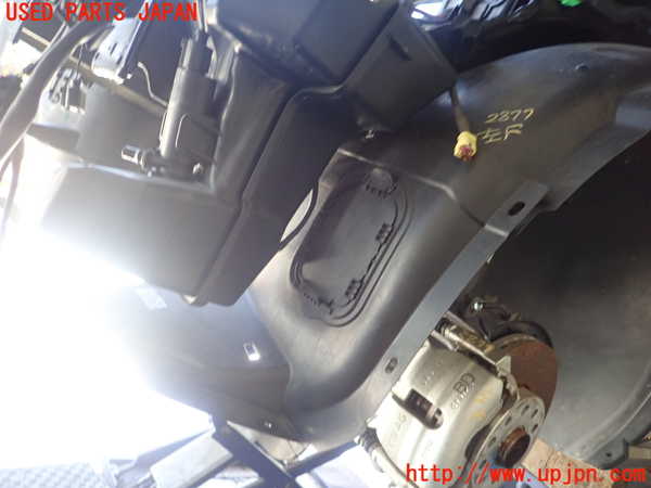 1UPJ-28771092]VW ゴルフ ヴァリアント(AUCJZ)左前フェンダーライナー 中古_m0001.jpg