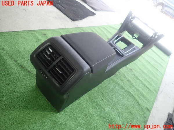 5UPJ-28777540]VW ゴルフ ヴァリアント(AUCJZ)センターコンソール 中古_m0002.jpg