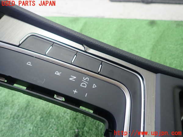 5UPJ-28777540]VW ゴルフ ヴァリアント(AUCJZ)センターコンソール 中古_m0005.jpg