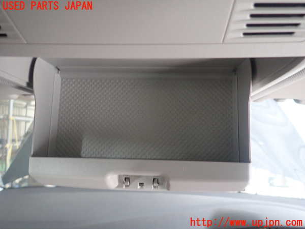 5UPJ-28776411]VW ゴルフ ヴァリアント(AUCJZ)ルームランプ1 中古_m0002.jpg