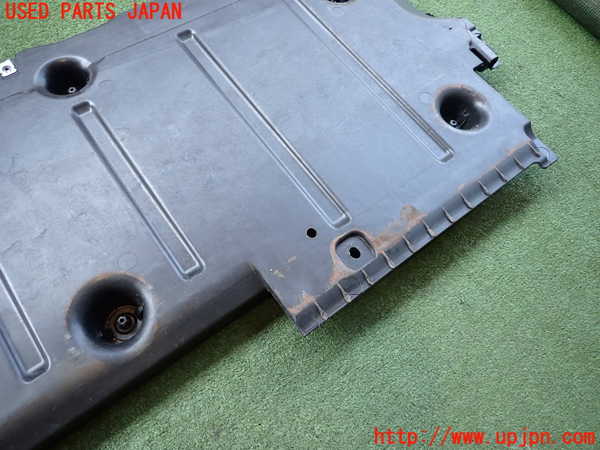 2UPJ-28781721]VW・ID.4(E2EBJ)アンダーカバー1 中古_m0003.jpg