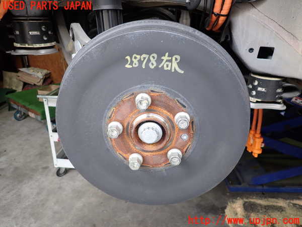 2UPJ-28784300]VW・ID.4(E2EBJ)右リアナックルハブ 中古_m0001.jpg