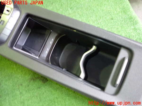 2UPJ-28787540]VW・ID.4(E2EBJ)センターコンソール 中古_m0002.jpg