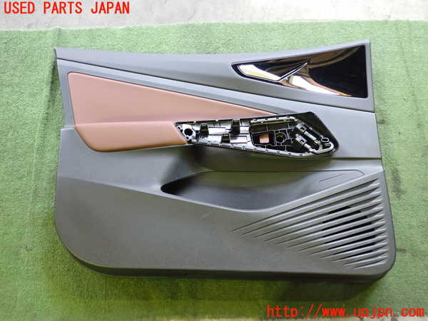 2UPJ-28781264]VW・ID.4(E2EBJ)左前ドア内張り 中古_m0001.jpg