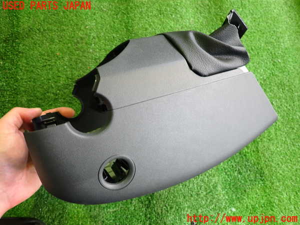 2UPJ-28787905]VW・ID.4(E2EBJ)コラムカバー 中古_m0004.jpg