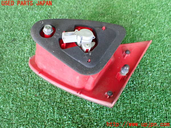 2UPJ-28791552]アルファロメオ・147 GTA(937AXL)左リアフィニッシャー 中古_m0002.jpg