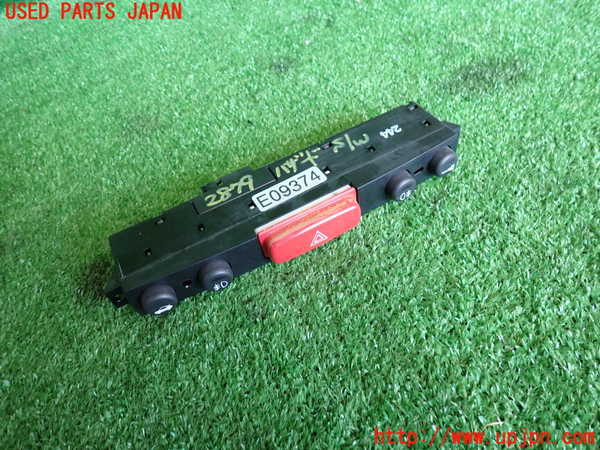 2UPJ-28796290]アルファロメオ・147 GTA(937AXL)ハザードスイッチ 中古_m0001.jpg