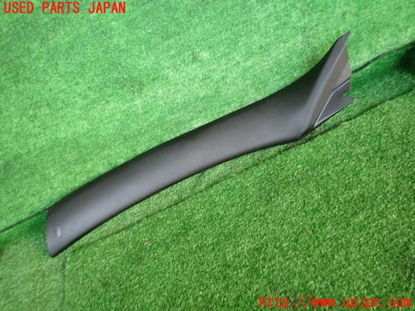 2UPJ-28797660]アルファロメオ・147 GTA(937AXL)左フロントピラートリム 中古_m0001.jpg