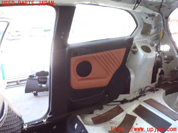 5UPJ-28797675]アルファロメオ・147 GTA(937AXL)右リアピラートリム 中古_m0001.jpg