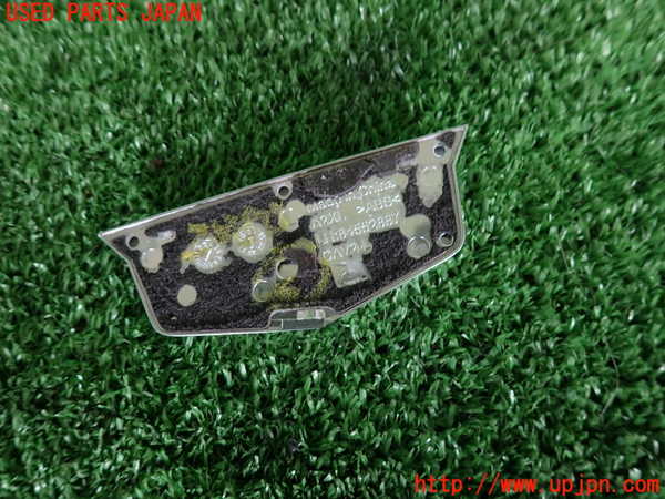 2UPJ-28801632]キャデラック・CT5(A2LL)エンブレム2 中古_m0002.jpg