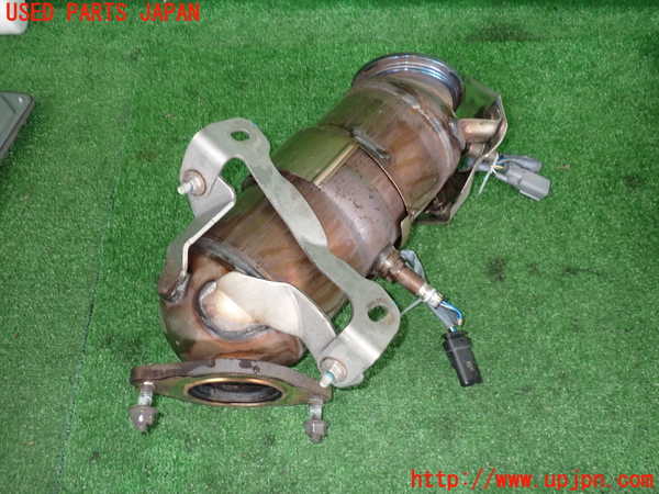 2UPJ-28802661]キャデラック・CT5(A2LL)触媒1 中古_m0003.jpg