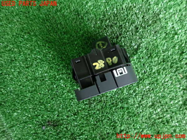 2UPJ-28806306]キャデラック・CT5(A2LL)スイッチ1 (VSC OFF 他) 中古_m0002.jpg