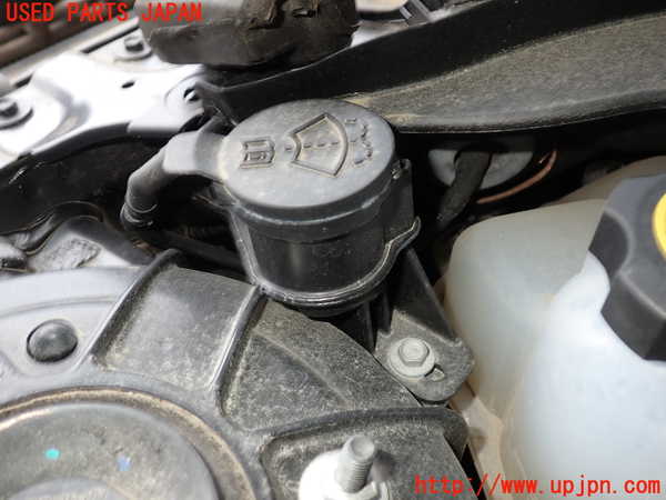 2UPJ-28806791]キャデラック・CT5(A2LL)ウォッシャータンク1 中古_m0001.jpg