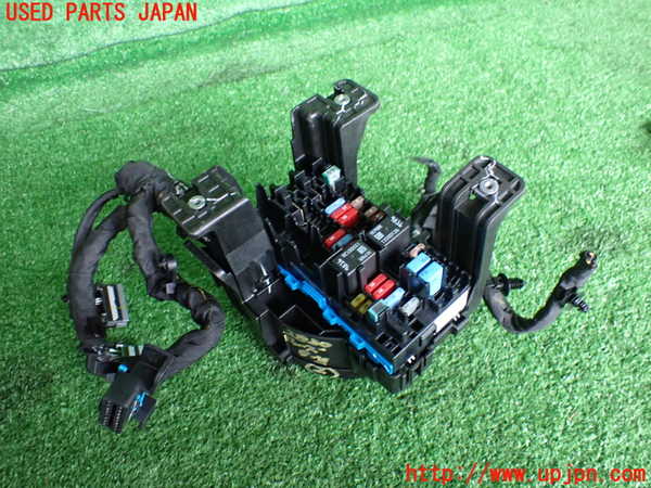 2UPJ-28806742]キャデラック・CT5(A2LL)ヒューズボックス2 中古_m0001.jpg