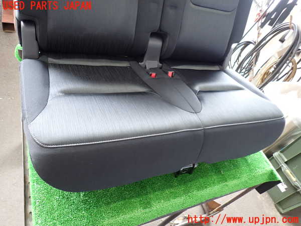 5UPJ-28817210]CX-8(KG2P)3列目シート 中古_m0002.jpg