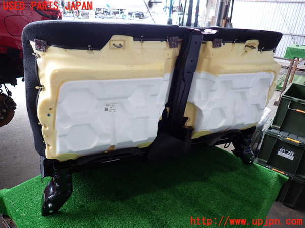 5UPJ-28817210]CX-8(KG2P)3列目シート 中古_m0005.jpg
