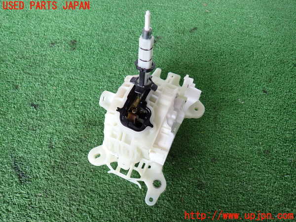 2UPJ-28817555]CX-8(KG2P)ATシフトレバー 中古_m0001.jpg