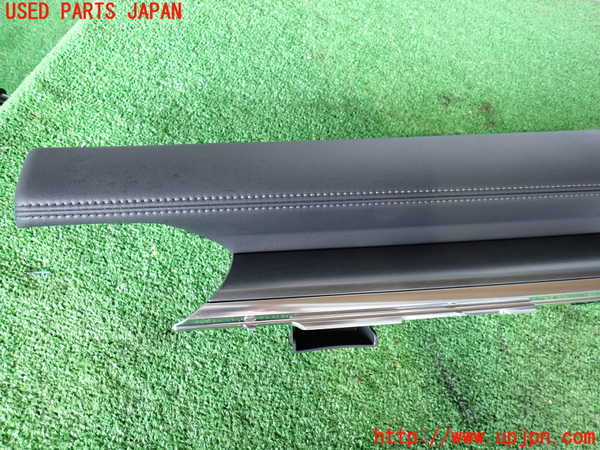 2UPJ-28817526]CX-8(KG2P)エアコン吹き出し口1 (真中) 中古_m0002.jpg