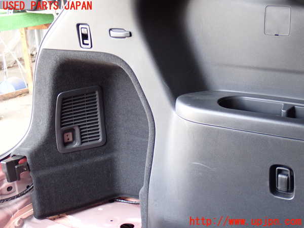 2UPJ-28817680]CX-8(KG2P)左リアピラートリム 中古_m0004.jpg