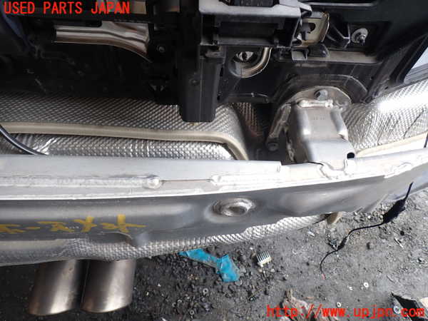 5UPJ-28821614]ポルシェ・ケイマンS(981MA123)リアバンパーホースメント 中古_m0003.jpg