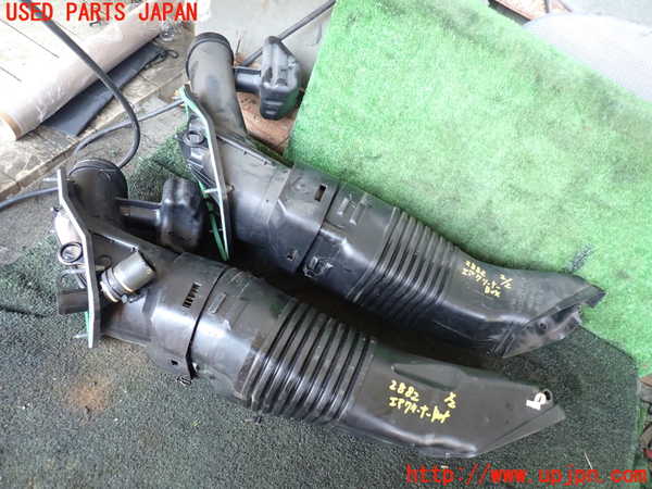 5UPJ-28822560]ポルシェ・ケイマンS(981MA123)エアクリーナーボックス 中古_m0001.jpg