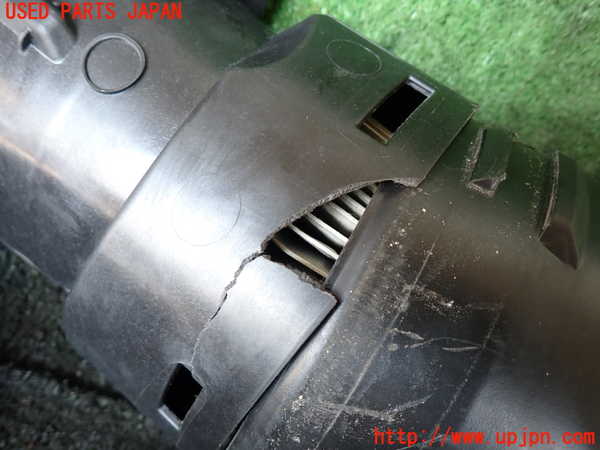 5UPJ-28822560]ポルシェ・ケイマンS(981MA123)エアクリーナーボックス 中古_m0003.jpg