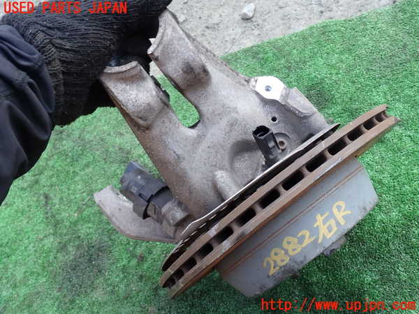 1UPJ-28824300]ポルシェ・ケイマンS(981MA123)右リアナックルハブ 中古_m0002.jpg