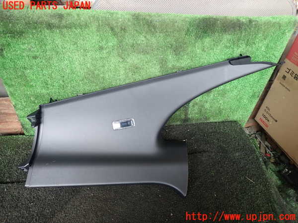 1UPJ-28827675]ポルシェ・ケイマンS(981MA123)右リアピラートリム 中古_m0001.jpg