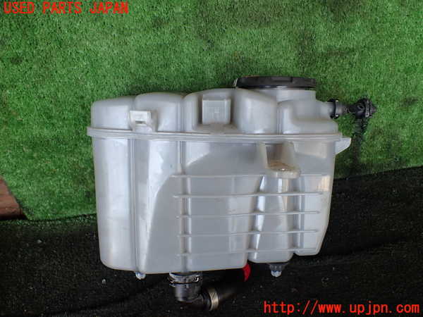 1UPJ-28832410]アウディ・A7 スポーツバック(F2DKNS)ラジエータータンク 中古_m0002.jpg