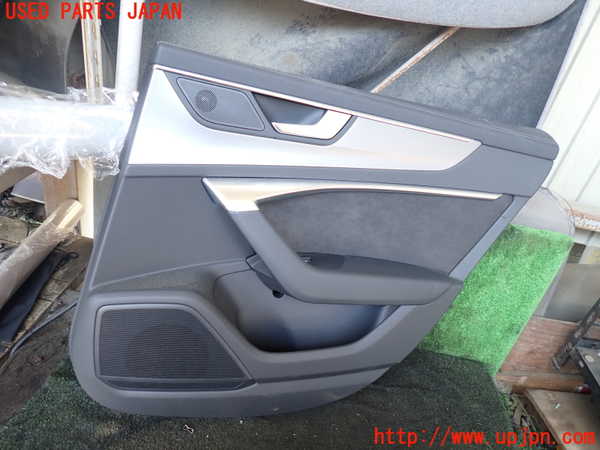 1UPJ-28831294]アウディ・A7 スポーツバック(F2DKNS)右後ドア内張り 中古_m0001.jpg
