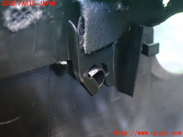 1UPJ-28837905]アウディ・A7 スポーツバック(F2DKNS)コラムカバー 中古_m0004.jpg