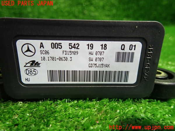 1UPJ-28846382]ベンツ SLC180(172431)センサー2 中古 A0055421918_m0002.jpg