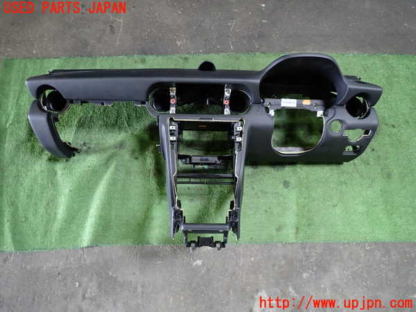 1UPJ-28847505]ベンツ SLC180(172431)ダッシュボード 中古_m0001.jpg