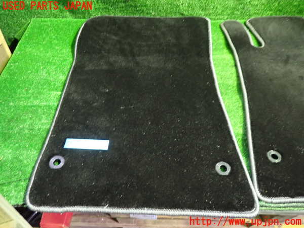 1UPJ-28847800]ベンツ SLC180(172431)フロアマット 中古_m0003.jpg