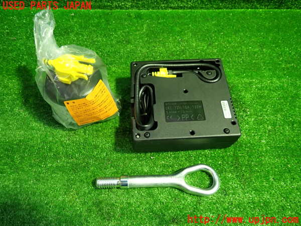 1UPJ-28847805]ベンツ SLC180(172431)車載工具 中古_m0001.jpg