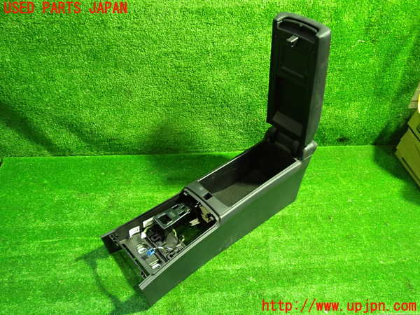 1UPJ-28847540]ベンツ SLC180(172431)センターコンソール 中古_m0002.jpg