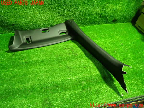 1UPJ-28847655]ベンツ SLC180(172431)右フロントピラートリム 中古_m0001.jpg