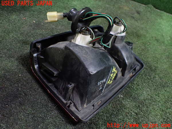 5UPJ-28851530]シティ カブリオレ(FA)右テールランプ 中古_m0003.jpg