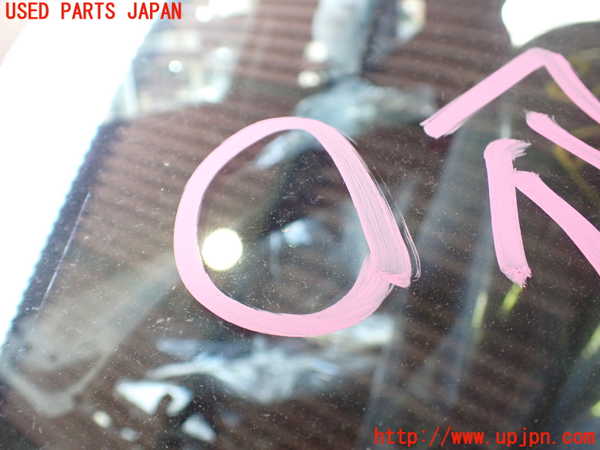 2UPJ-28861195]ボルボ・XC40(XB420TXCM)フロントガラス 中古(43R-010335 M262)_m0003.jpg