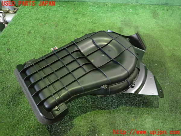 2UPJ-28866530]ボルボ・XC40(XB420TXCM)ウーハー 中古_m0002.jpg