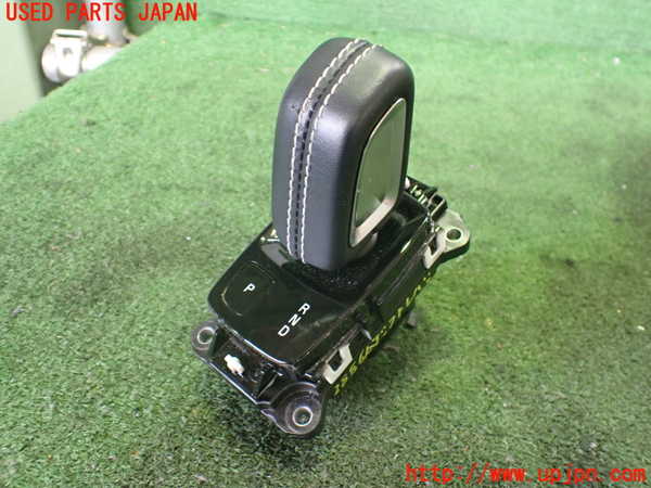 2UPJ-28867555]ボルボ・XC40(XB420TXCM)ATシフトレバー 中古_m0001.jpg