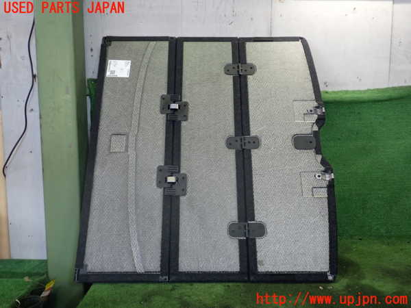 2UPJ-28867772]ボルボ・XC40(XB420TXCM)ラゲッジトレイ2 中古_m0002.jpg