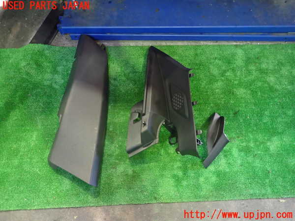 2UPJ-28867680]ボルボ・XC40(XB420TXCM)左リアピラートリム 中古_m0001.jpg