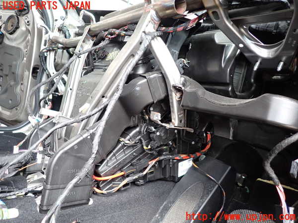 2UPJ-28876081]BMW ミニ(MINI)クーパーD クロスオーバー(YT20)エバポレーター1 中古 F60_m0002.jpg