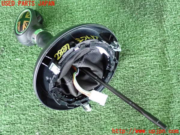 2UPJ-28877570]BMW ミニ(MINI)クーパーD クロスオーバー(YT20)シフトノブ 中古 F60_m0003.jpg